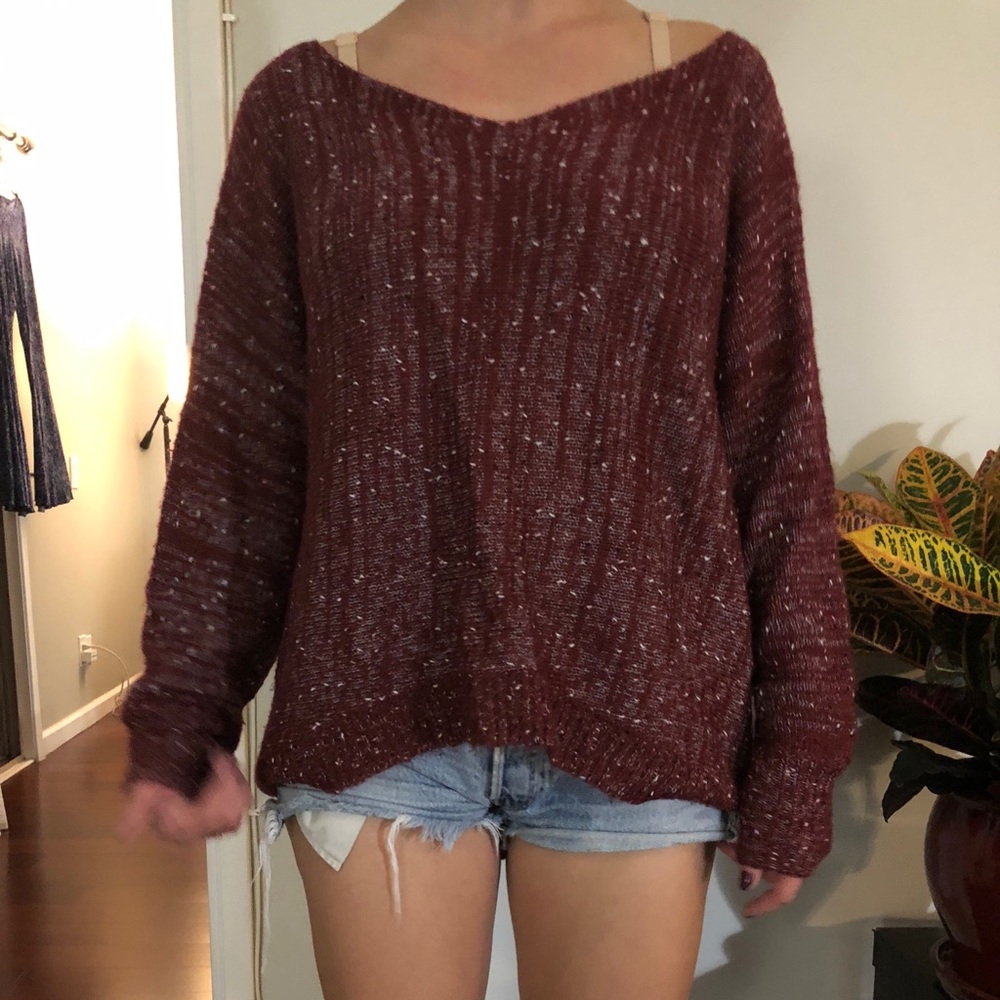 Oversized maroon sweater